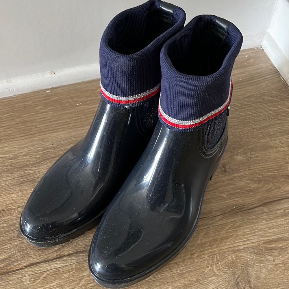 Timmy Hilfiger rain boots